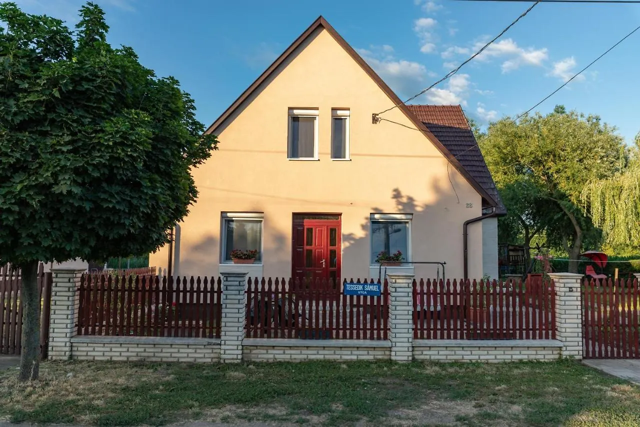 Linett Apartman Hajdúszoboszló 公寓