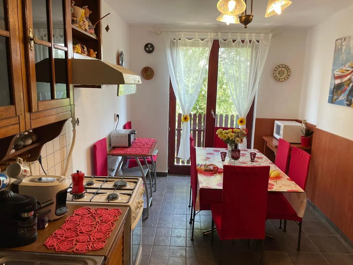 Linett Apartman Hajdúszoboszló 公寓