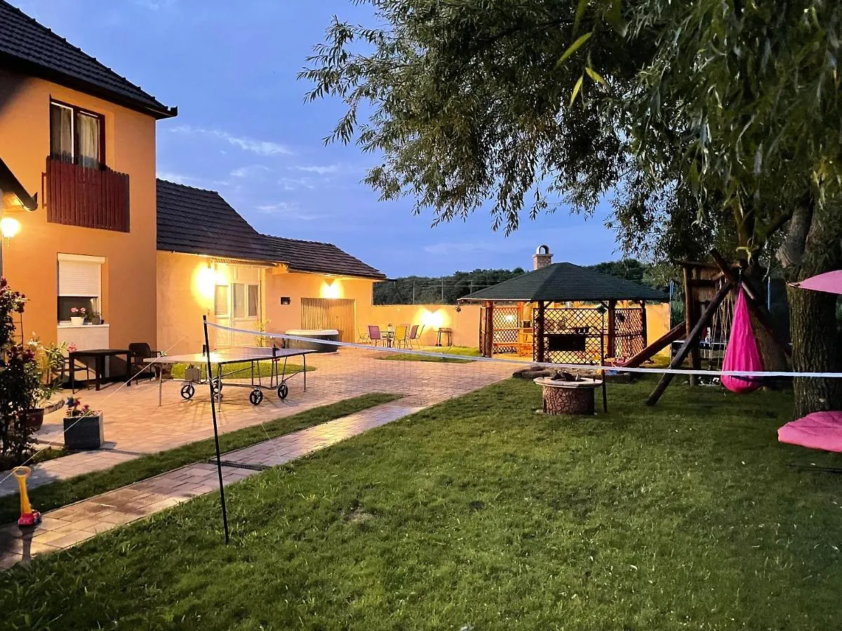 Linett Apartman Hajdúszoboszló Apartament