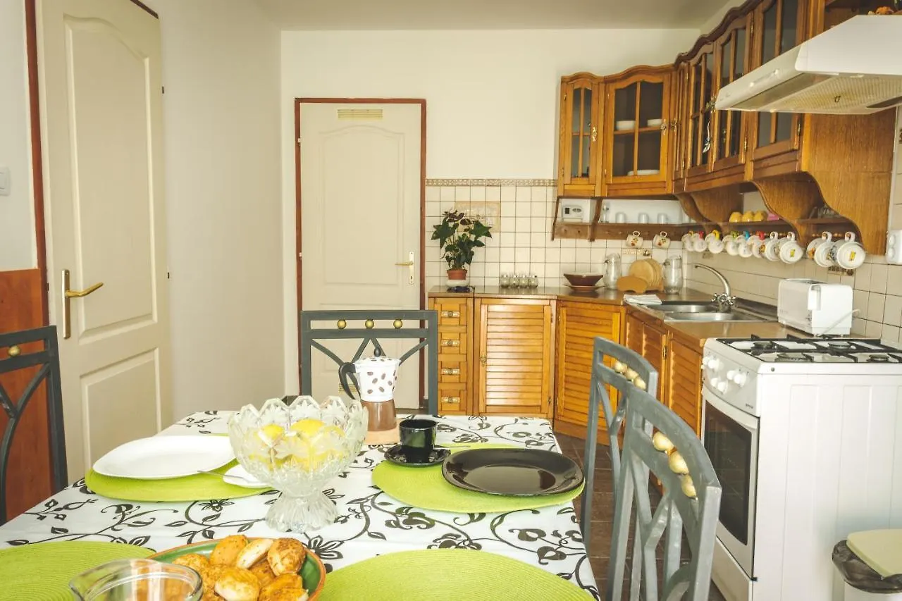 Linett Apartman Hajdúszoboszló 0*,